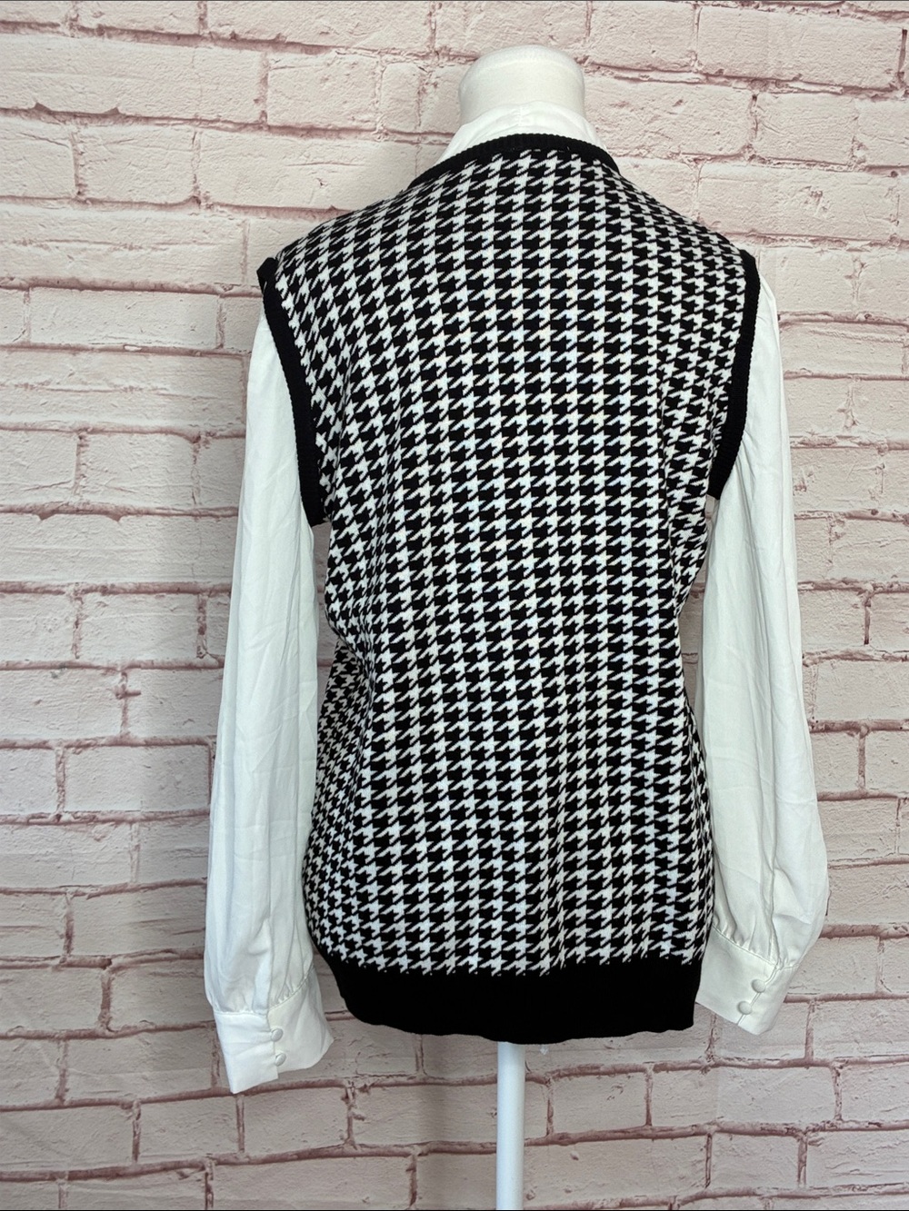 Adrianna Papell Houndstooth Sweater Vest Blouse Combo Like New Medium - Picture 6 of 10
